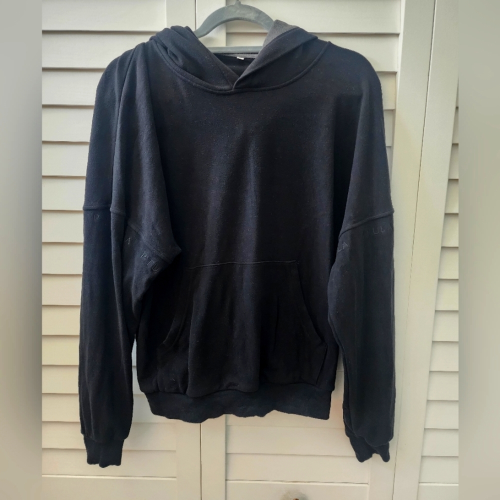 P'tula Mandi hoodie